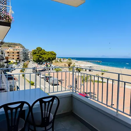 Апартаменты Affacciati Sulle Eolie Sul Lungomare Marina Патти