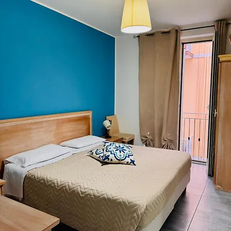 Affacciati Sulle Eolie Sul Lungomare Marina Patti